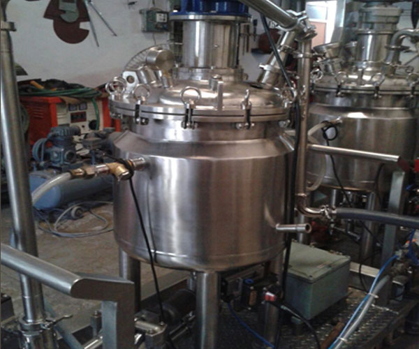 SS Jacketed Tank